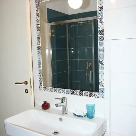 La Romantica Al Colosseo Apartment Rome