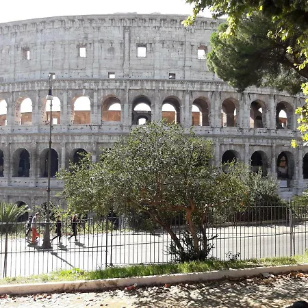 La Romantica Al Colosseo Apartment *