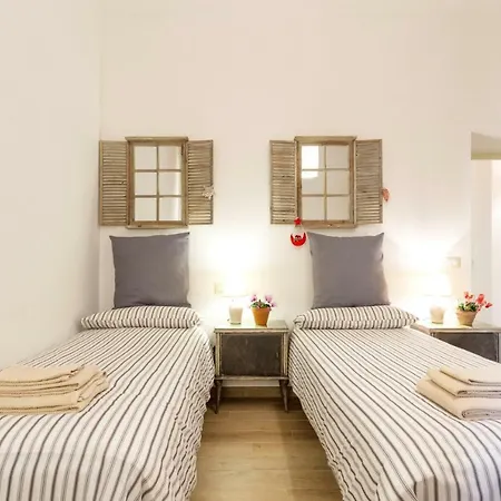 La Romantica Al Colosseo Apartment Rome