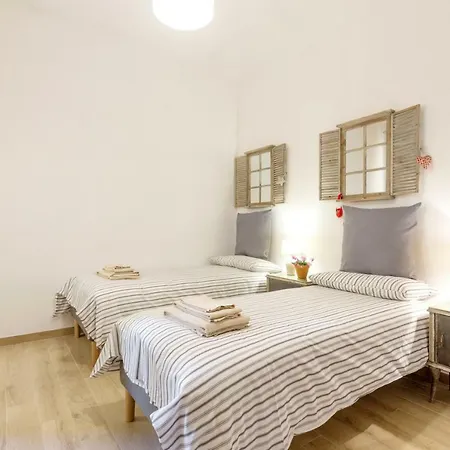 La Romantica Al Colosseo Apartment *